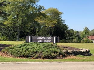 Golf Courses Button Image